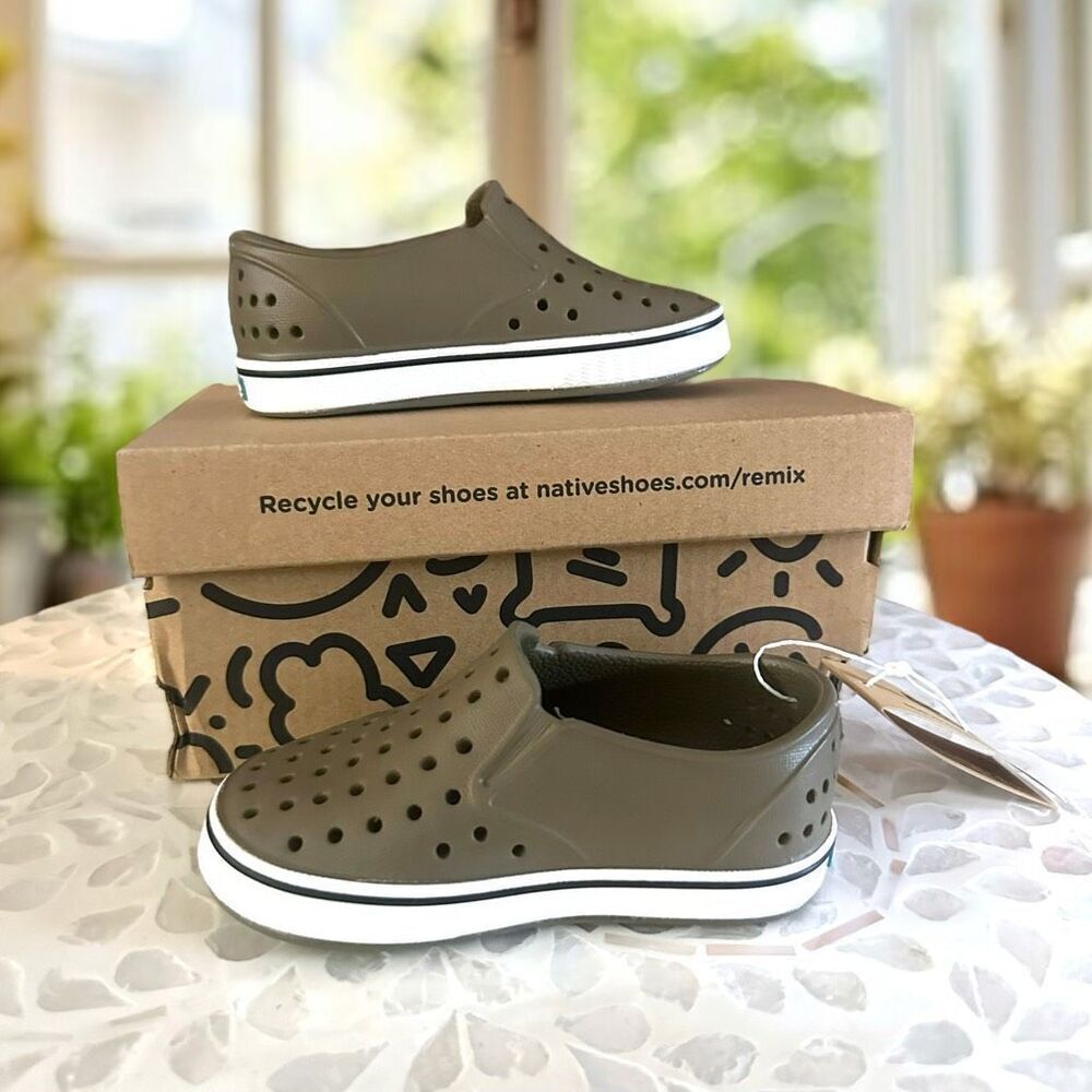 Native Miles Kids Unisex Slip On Play Water Shoes Sneaker Toddler Size 6 - Picture 7 of 10